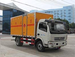 程力威牌CLW5110XRQE5型易燃氣體廂式運輸車