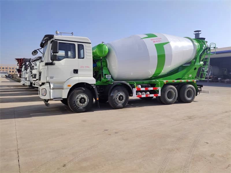 陜汽前四后八輕量化攪拌車