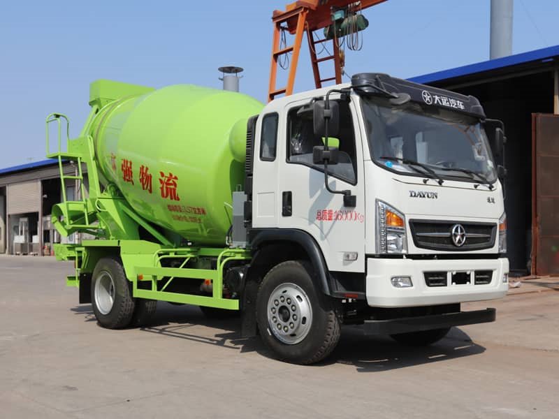 大運(yùn)小攪拌車(chē)多少錢(qián)可以買(mǎi)一臺(tái)6方