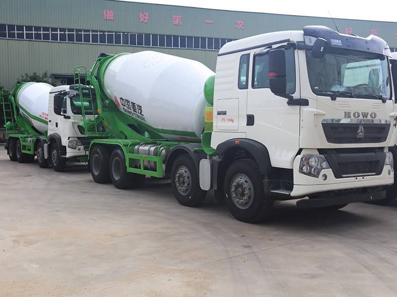重汽豪沃10方輕量化攪拌車