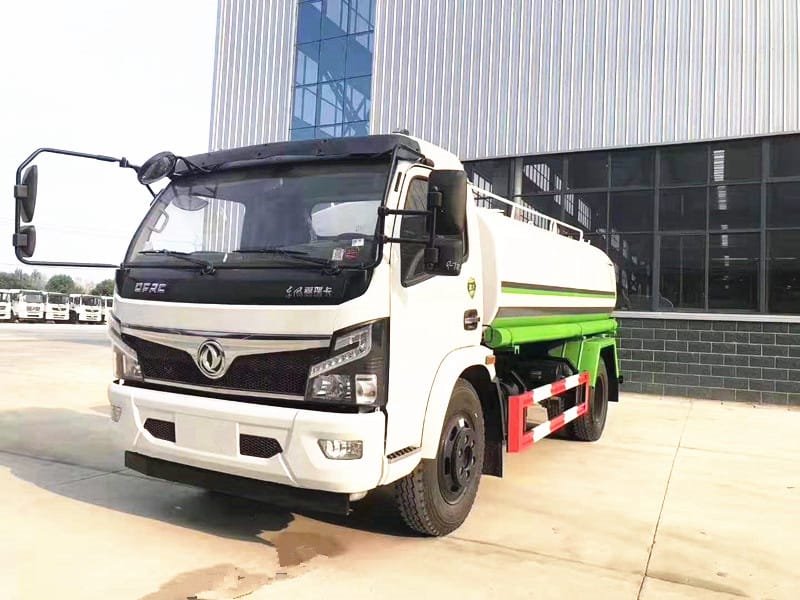 程力威牌CLW5121GPS6型綠化噴灑車