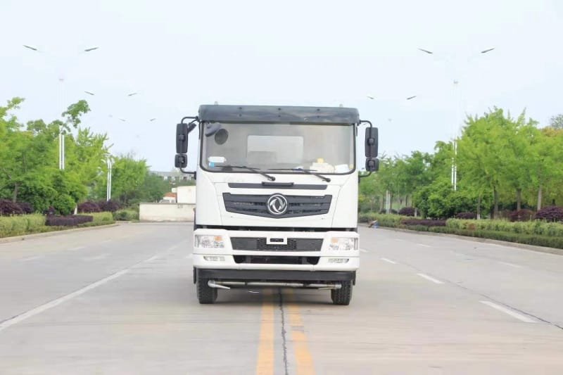 程力威牌CLW5181GLQ6瀝青灑布車