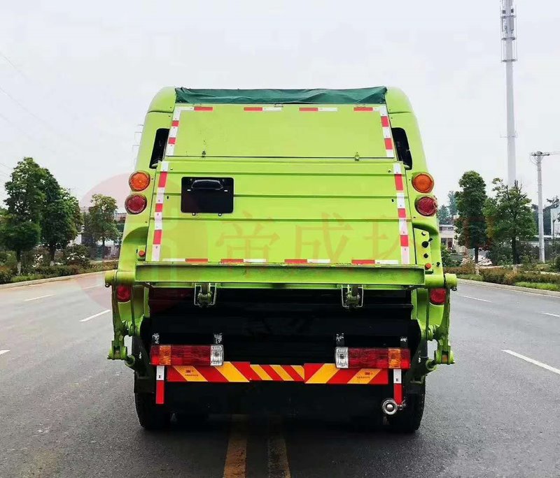 程力威牌CLW5180ZYSC6壓縮式垃圾車