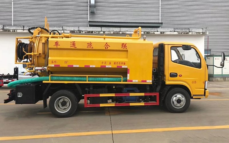 藍(lán)牌市政環(huán)衛(wèi)清洗吸污車