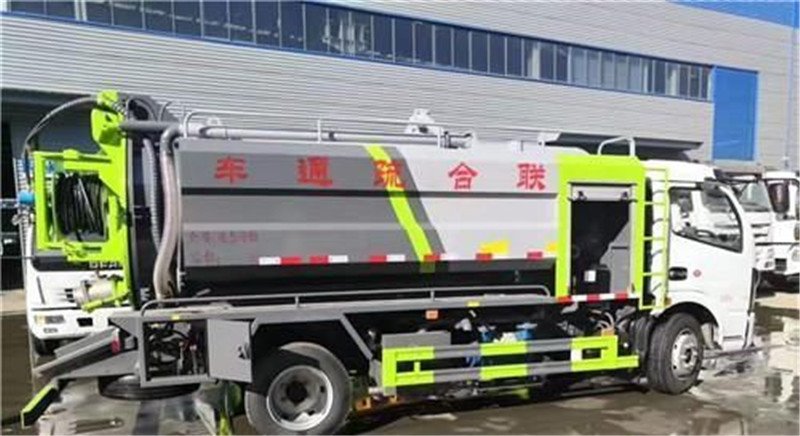 國六東風(fēng)多利卡D7清洗吸污車