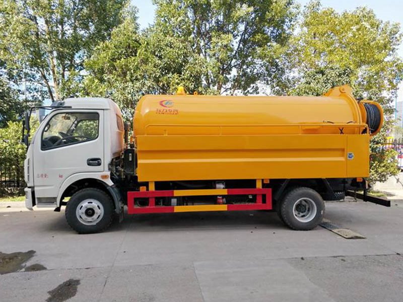東風(fēng)國(guó)六清洗吸污車廠家 