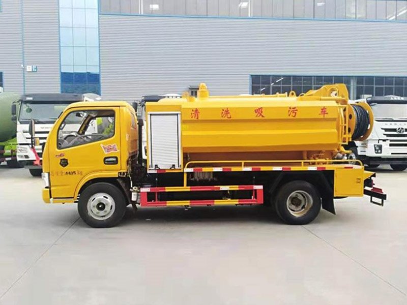 國六5噸藍(lán)牌清洗吸污車