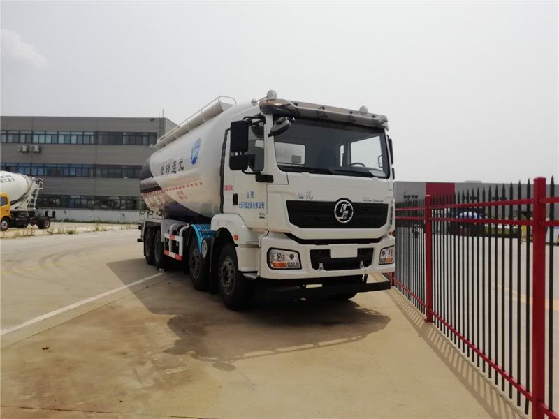 30立方散裝水泥罐車(chē)價(jià)格