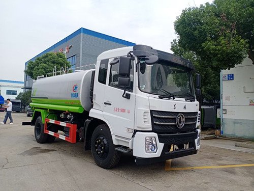 東風(fēng)K6國六原裝底盤灑水車