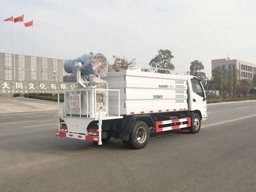 程力威藍牌福田系列新款駕駛室多功能噴霧抑塵車