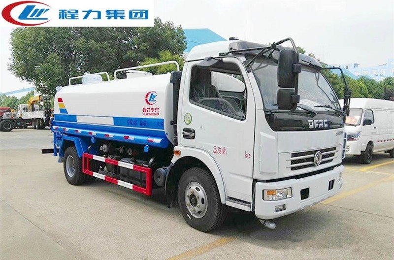 9方環(huán)衛(wèi)灑水車國六多利卡價格促銷