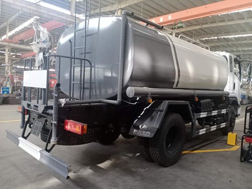 程力威國六東風系列D1綠化灑水車