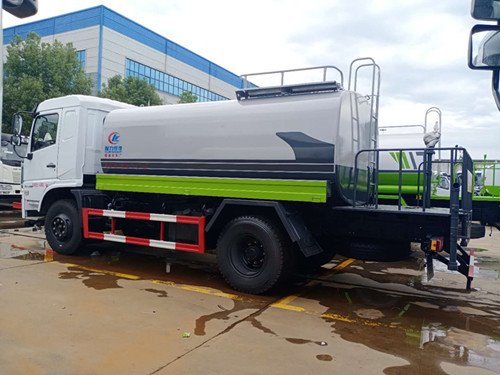 東風(fēng)專用底盤D3噴霧灑車
