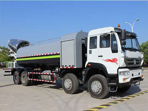 程力專(zhuān)汽重汽豪沃后雙橋園林綠化噴霧灑水車(chē)