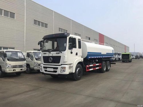 程力東風(fēng)后雙橋4350+1350mm軸距灑水車(chē)