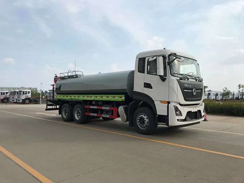 東風(fēng)天龍后雙橋?qū)Ｓ玫妆P軸距4350+1350mm環(huán)衛(wèi)灑水車