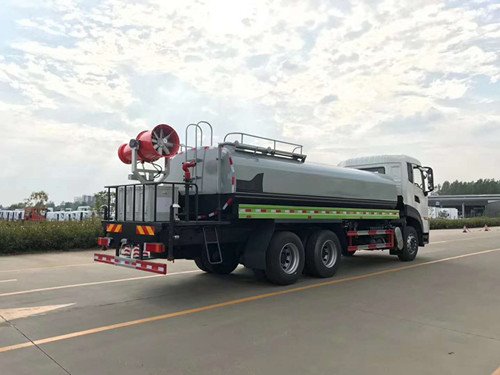 東風(fēng)天龍后雙橋?qū)Ｓ玫妆P軸距4350+1350mm環(huán)衛(wèi)灑水車