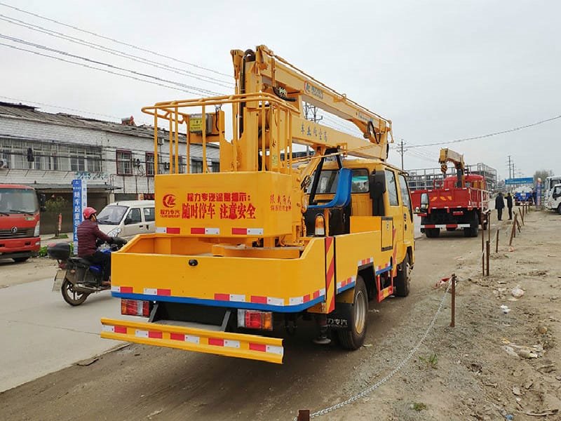 國六18米高空作業(yè)車車型解說