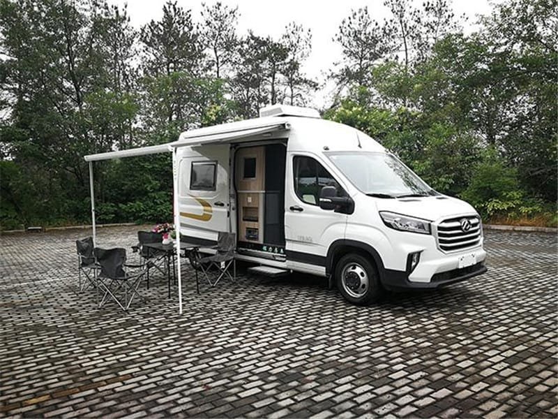 程力大通V90國六高頂B型房車廠家熱賣