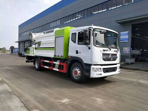 程力威東風(fēng)D9 軸距3950mm/4500mm多功能抑塵車