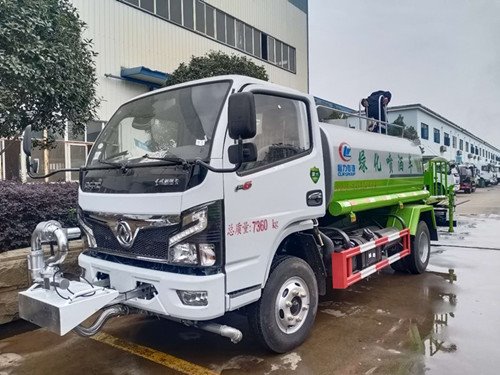 東風(fēng)小福瑞卡D6系列新款駕駛室3308mm軸距抑塵車