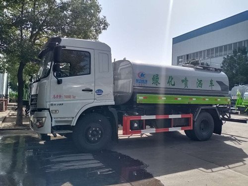 國六東風專底D3噴霧灑水車