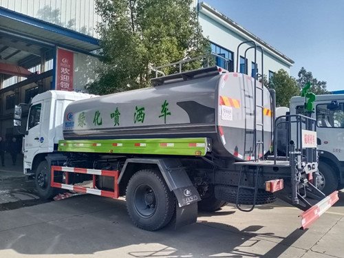 國六東風專底D3噴霧灑水車