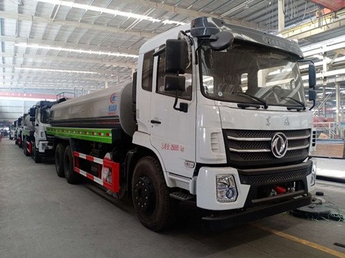 ?東風專用底盤后雙橋20噸灑水車