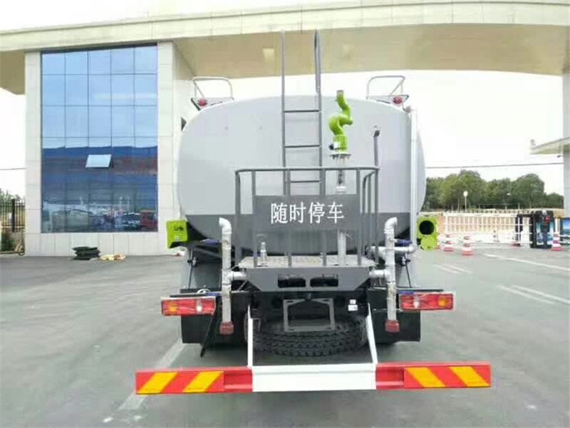 18噸東風(fēng)專(zhuān)底后雙橋國(guó)六灑水車(chē)全新升級(jí)