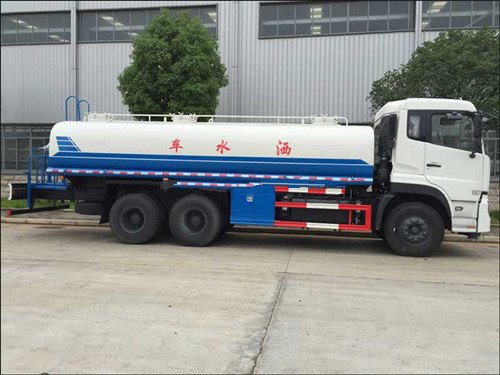 國六風(fēng)天龍?jiān)瓘S底盤綠化灑水車
