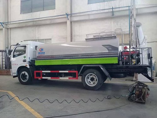 程力國(guó)六東風(fēng)福瑞卡灑水車園林綠化灑水車