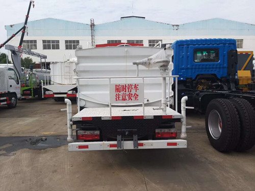 程力國六東風(fēng)多利卡藍(lán)牌抑塵車又名環(huán)保噴霧抑塵車