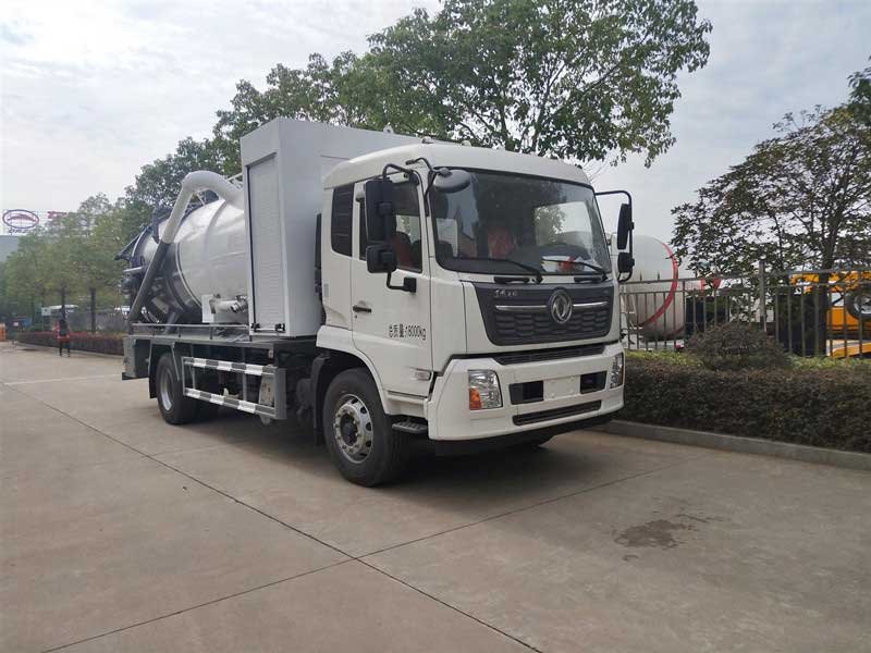 13方東風(fēng)天錦國六吸污車操作注意問題