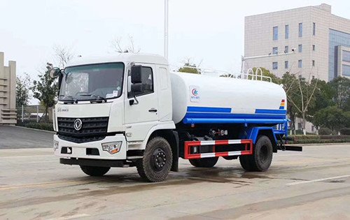 東風(fēng)專底灑水車和東風(fēng)D913灑水車有什么區(qū)別價(jià)錢多少灑水車