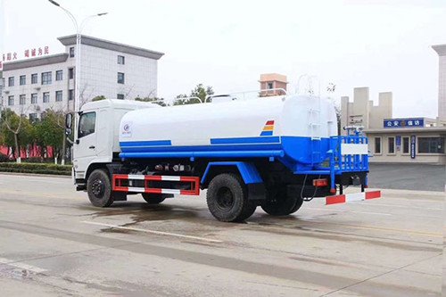 東風(fēng)專底灑水車和東風(fēng)D913灑水車有什么區(qū)別價(jià)錢多少灑水車