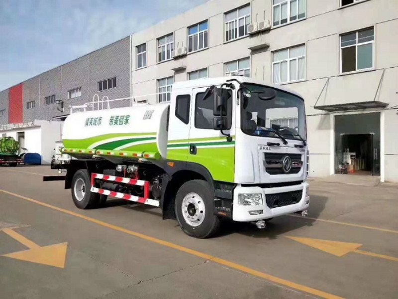 國(guó)六東風(fēng)多利卡灑水車價(jià)格10萬(wàn)左右