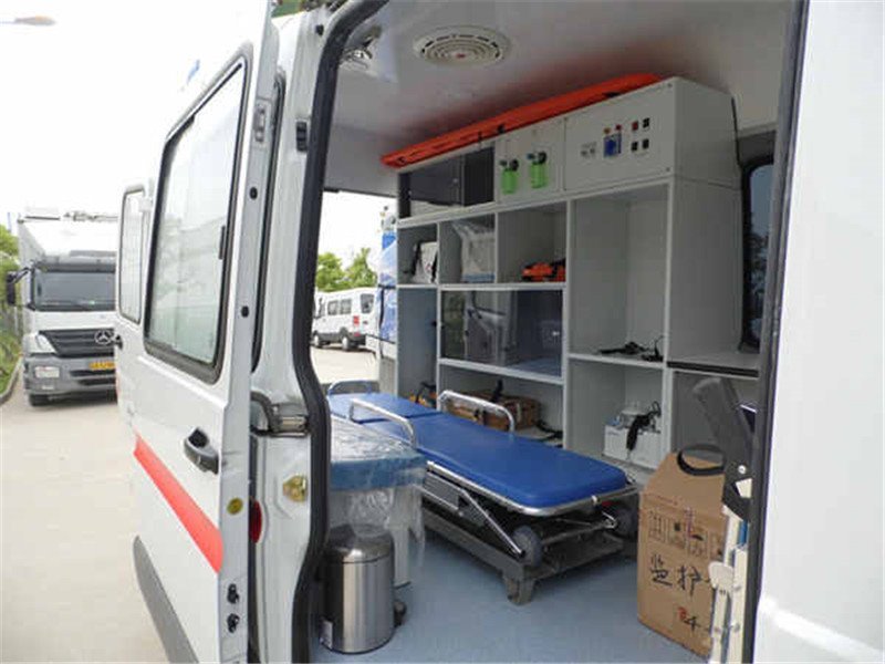 買什么樣的救護(hù)車劃得來