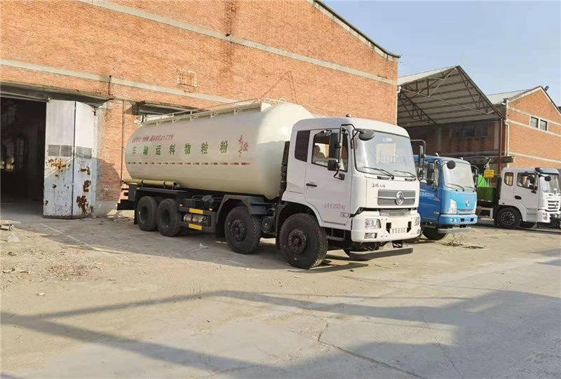 新鄉(xiāng)40方干混砂漿運(yùn)輸車讓利客戶