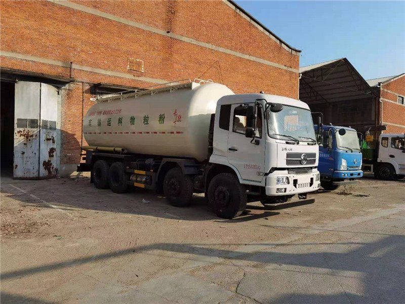 鄭州28方干混砂漿運(yùn)輸車多少錢一輛