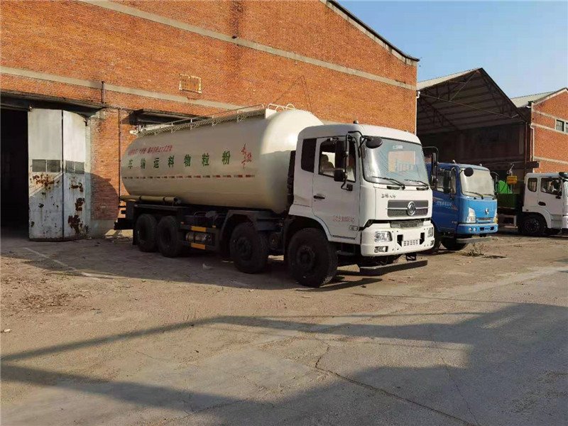 新鄉(xiāng)40方干混砂漿運(yùn)輸車讓利客戶
