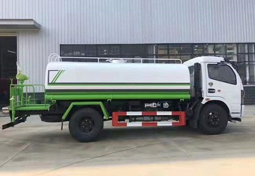 程力專汽東風凱普特藍牌環(huán)衛(wèi)綠化灑水車