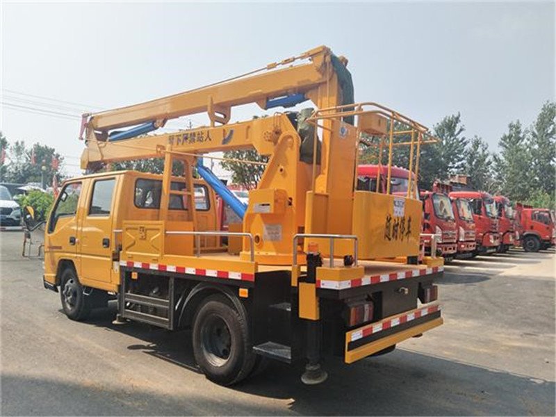 江鈴12米藍牌高空作業(yè)車綜合性價高