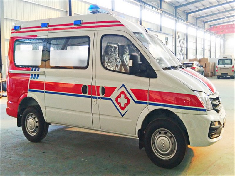 大通V80救護(hù)車發(fā)往山東