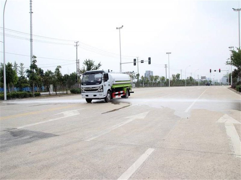 國六凱普特灑水車新年降價福利