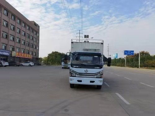 東風(fēng)福瑞卡污水凈化車也叫化糞池處理車價(jià)錢污水凈化車