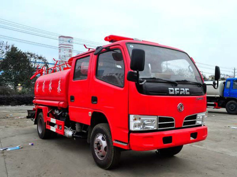 東風(fēng)小多利卡國六消防灑水車廠家新報(bào)價(jià)