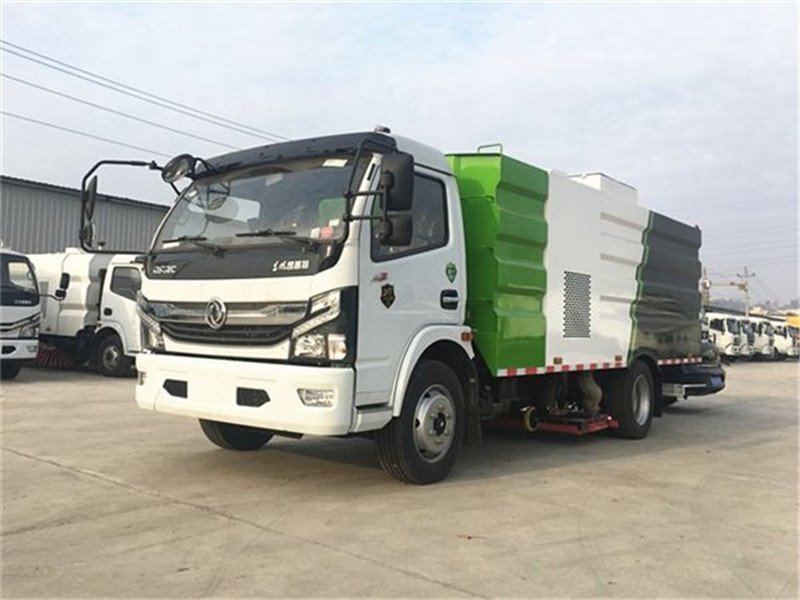 東風(fēng)大多利卡國六吸塵車售賣中