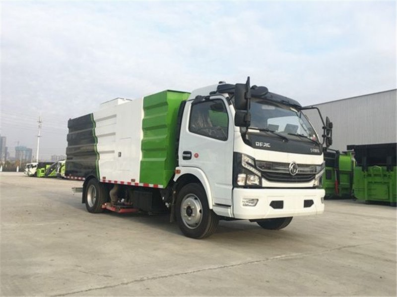 東風(fēng)大多利卡國六吸塵車售賣中