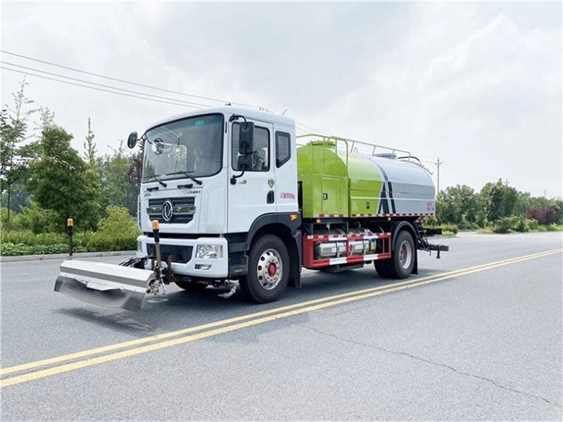 東風(fēng)D9國六地面清洗車價格便宜