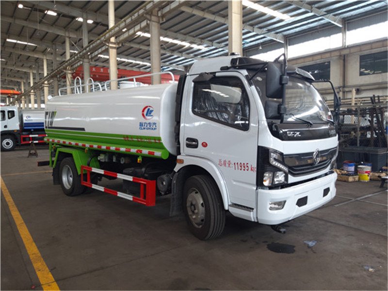 程力灑水車加裝配備需做好防腐工作